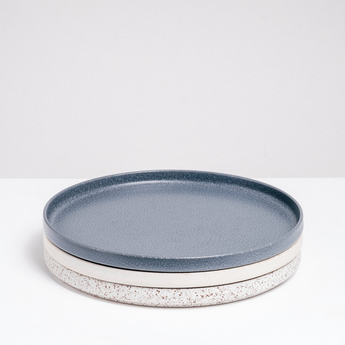 KIHON NO UTSUWA RECYCLED PORCELAIN PLATE | JAPANESE CERAMICS